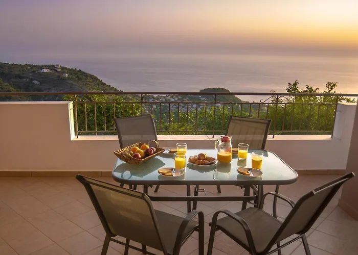 Lefkas *