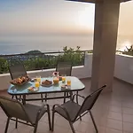 Lefkas *