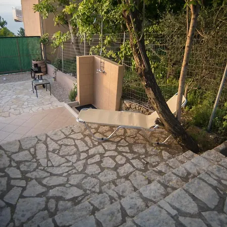 Lefkas *